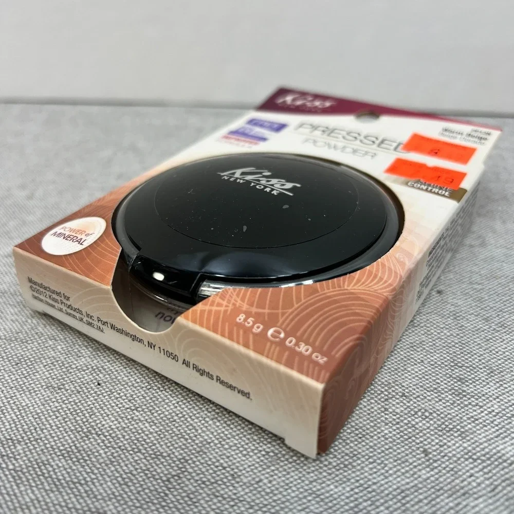 KISS‎ New York Pressed Powder Shine Control Warm Beige PP13N 8.5 g / .30 oz NIB